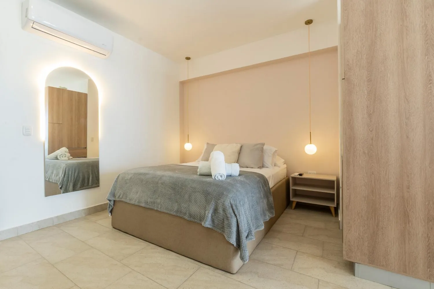 Panoramic Oceanview Loft Near Beach & Airport Cartagena